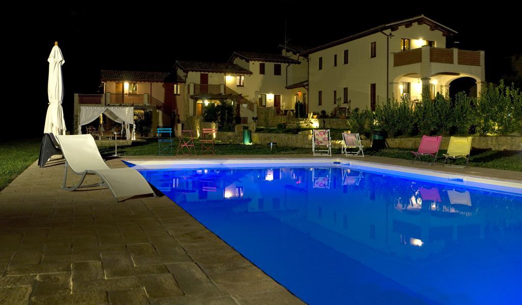 Borgo Le Capannelle Aparthotel Castel Ritaldi Exterior photo